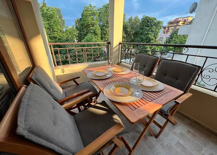 Апартаменты Art - *